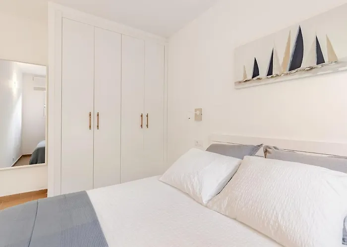 Recien Reformado Con Jardin En Arenal De Castell Daire Es Mercadal