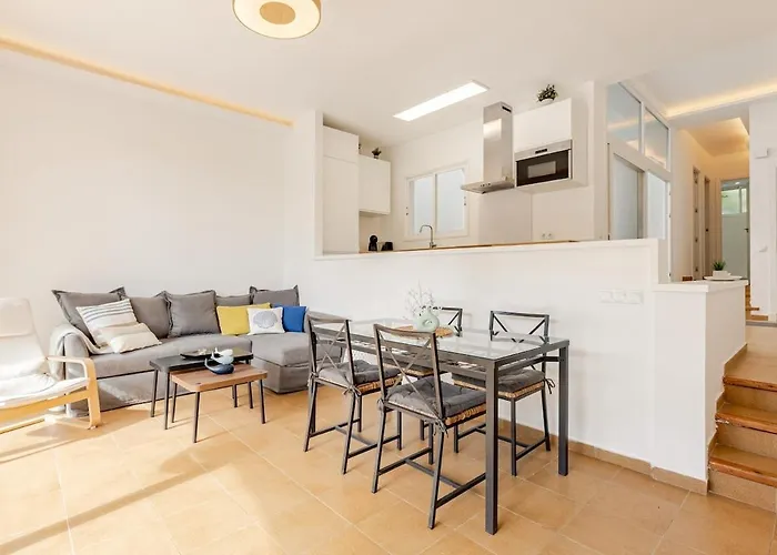 Recien Reformado Con Jardin En Arenal De Castell